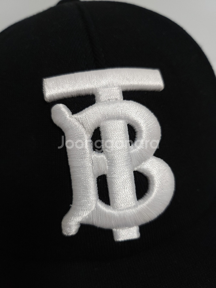 S 버버리 블랙 TB 자수 볼캡 모자 8038141--3