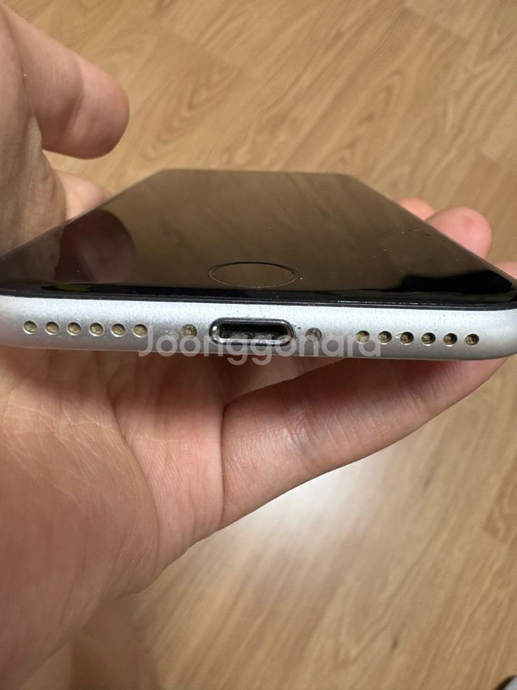 아이폰se2 /128gb--4