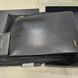 생로랑 타이니 모노그램 클러치백(금장)