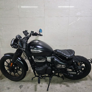메테오350(로얄엔필드)