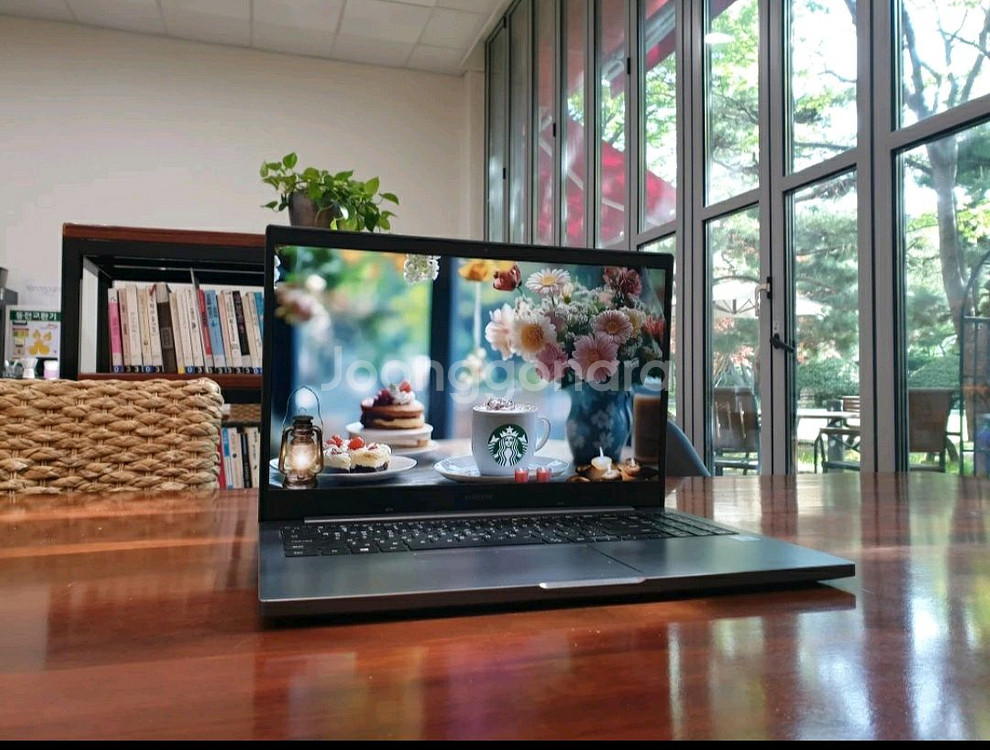슬림하고 가벼운 i5 삼성 노트북 배터리 새제품--0