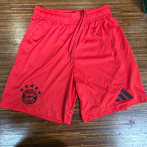 아디다스 뮌헨 기능성 반바지 s