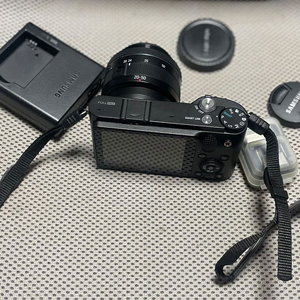 삼성 nx1000 디카 팝니다
