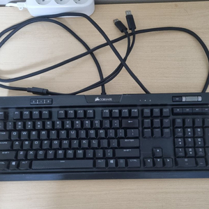 CORSAIR K70 RGB MK.2 LP 적축 키보드
