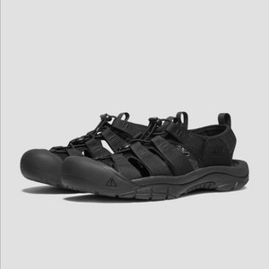 킨 뉴포트 H2 샌들 Triple Black 이미지