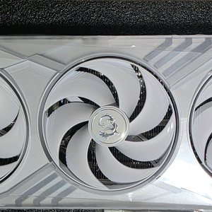 msi rtx 5070 트리오 화이트 판매합니다