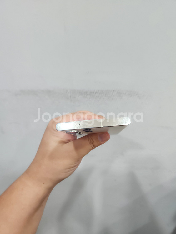 갤럭시 S23울트라 크림 256기가 SS급 팔아요~--2