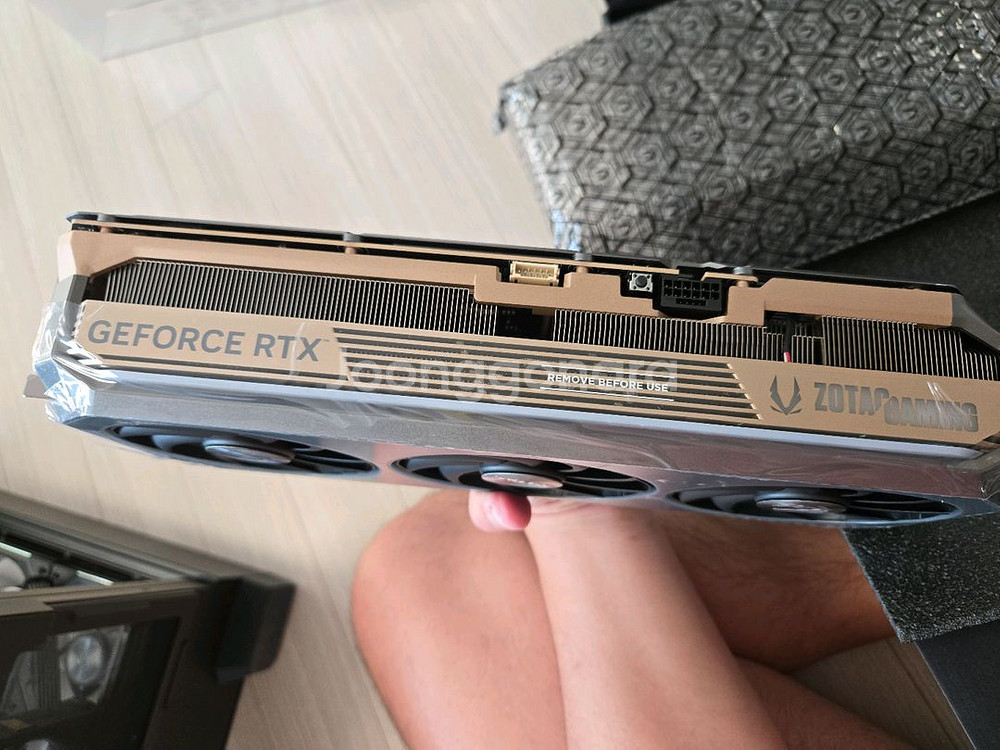 조텍 5070ti amp extreme 판매합니다.--3