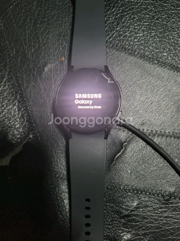 갤럭시워치5 액정베젤깨짐--1