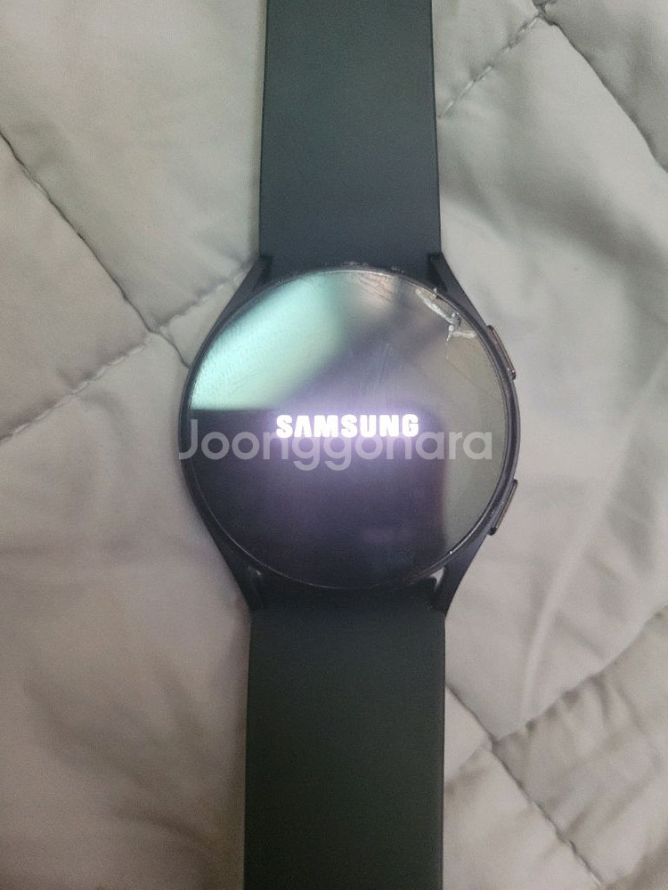 갤럭시워치5 액정베젤깨짐--2