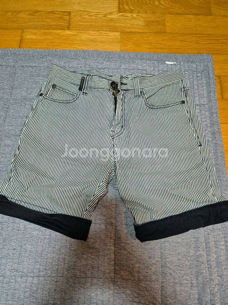 프랭키모렐로 스트라이프 반바지팝니다--0