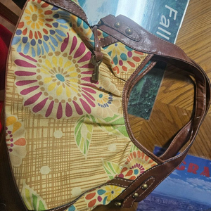 fossil 여성가방 팔아요