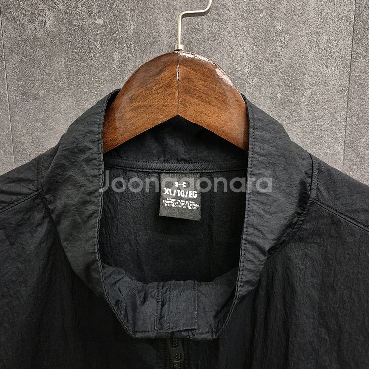 언더아머 UA 레거시 크링클 바람막이 자켓 XL--1