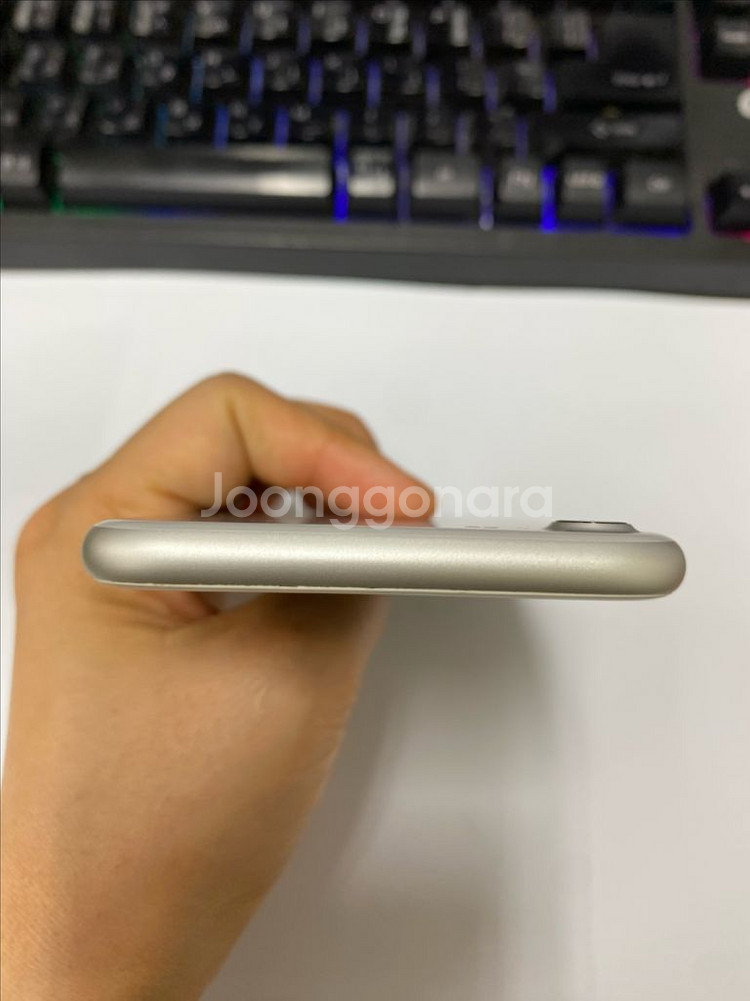 아이폰7 실버 외관S급 32GB 배터리100% 녹음X--3