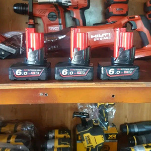 밀워키배터리 M12 6.0AH배터리M12B6 최상급 1