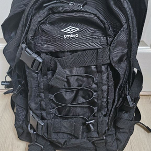 엄브로 가방