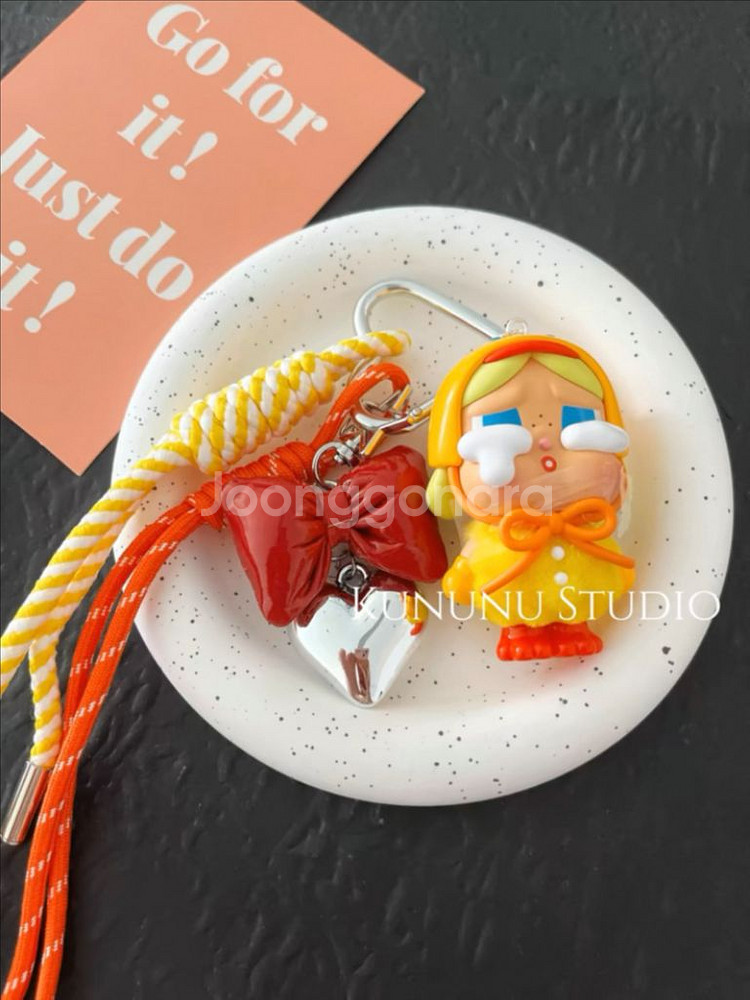 정품 팝마트 크라이베이비 피큐어 핸드메이드 키링--7