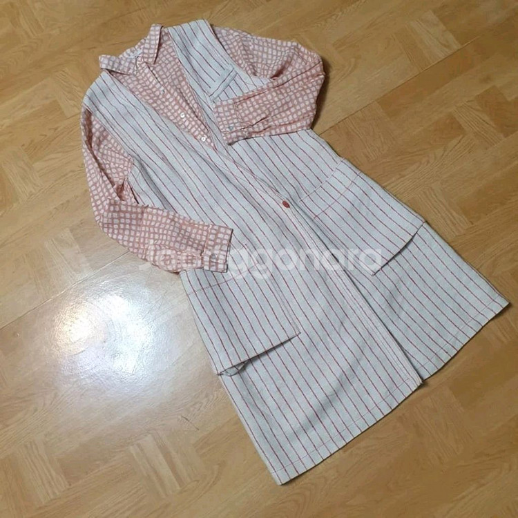 한혜자 이따리아나 레드스티치 아웃포켓 포인트 마 베스트--9
