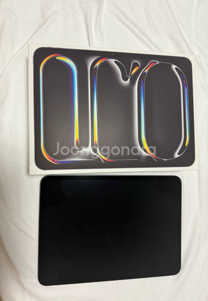 아이패드 11 M4칩 (256GB)--5