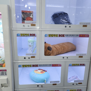 곰탱이인형뽑기기계 토이즈팝 관물함