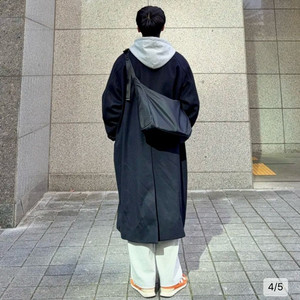 하 아카이브 아크 블랙 메신저백 떠리