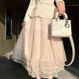 (새상품) 로젤린 모엘르 레이어 샤스커트 크림베이지