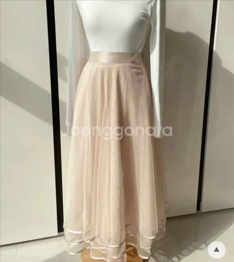 (새상품) 로젤린 모엘르 레이어 샤스커트 크림베이지--2