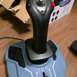 THRUSTMASTER TCA 에어버스 에디션