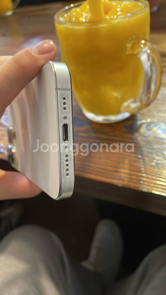 아이폰 15프로 256GB--4