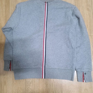 톰브라운 백삼선 맨투맨 (남녀공용)