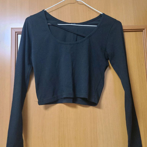 크롭티셔츠