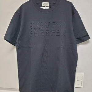 메종 마르지엘라 반팔티 팝니다. 새상품 2xl