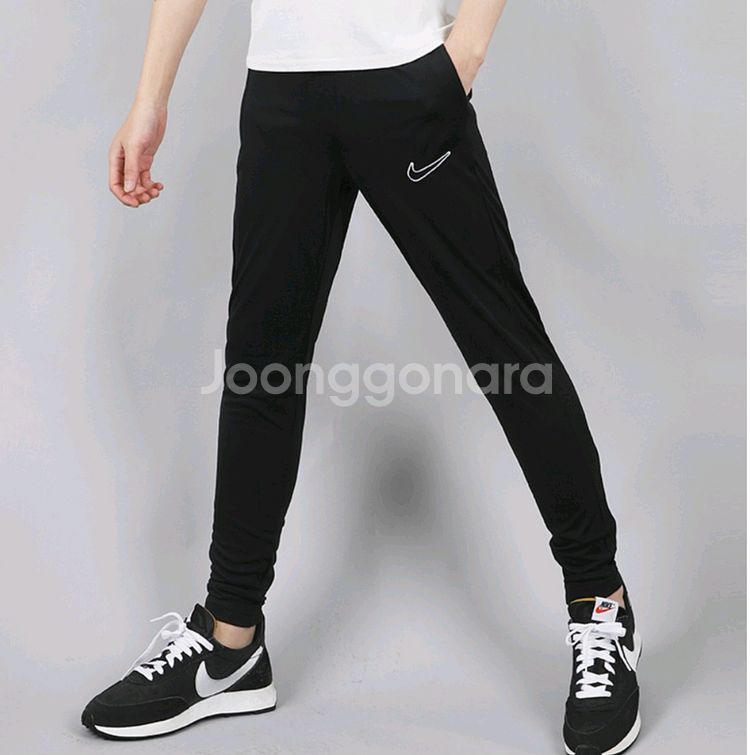 NIKE 나이키 드라이핏 축구팬츠 / 새상품--1