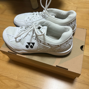요넥스 SHBSR1WEX 배드민턴화 팝니다