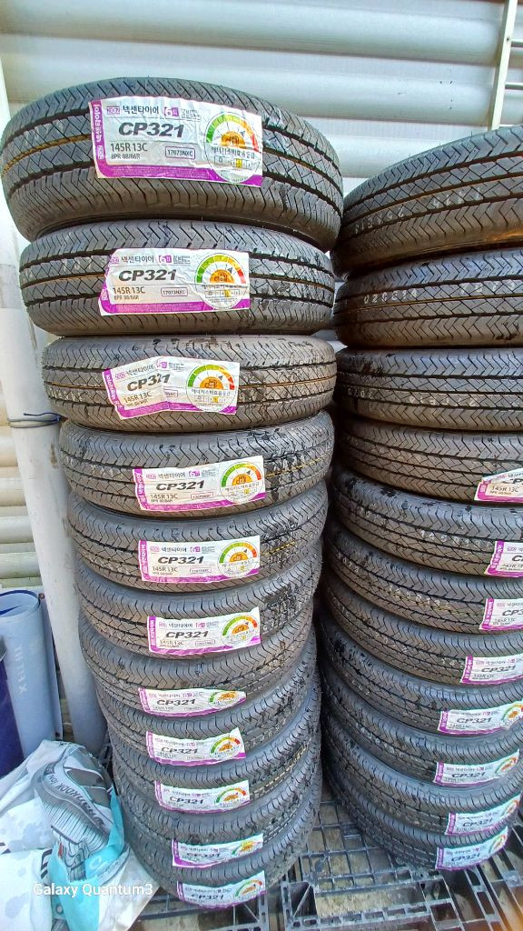 145R13 14513 1톤화물차 뒷타이어 팝니다 이미지