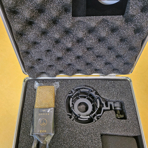 AKG C414 XL2