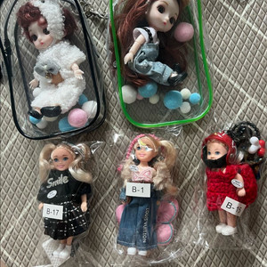 바비인형 키링 새상품