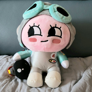 레이싱 어피치 인형 새상품