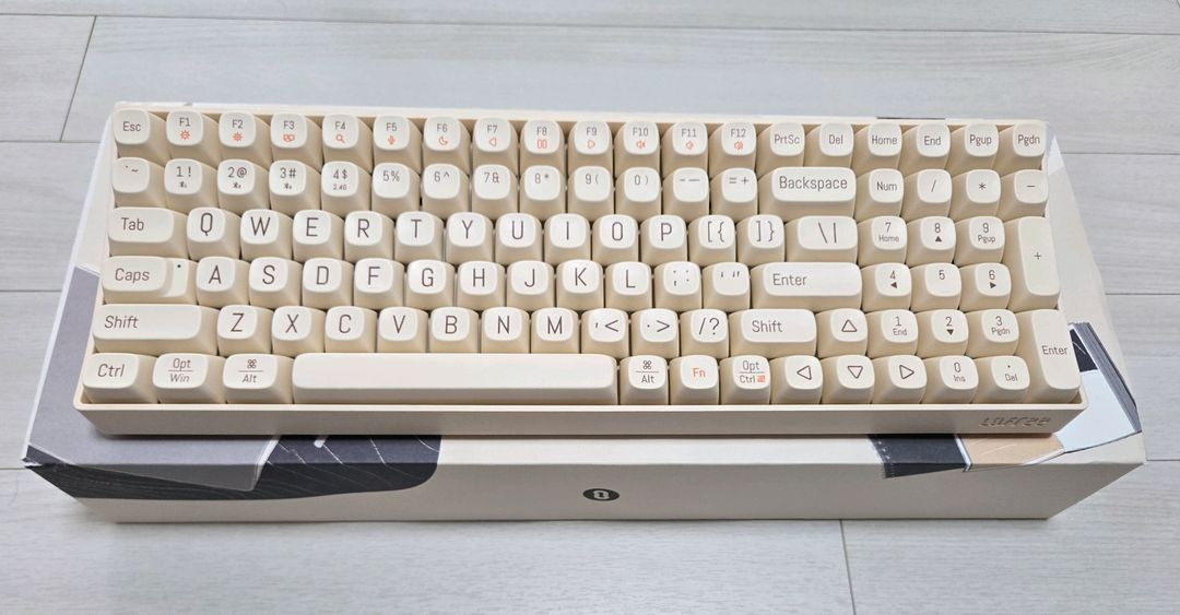 로프리 터치 키보드 (100키)--1