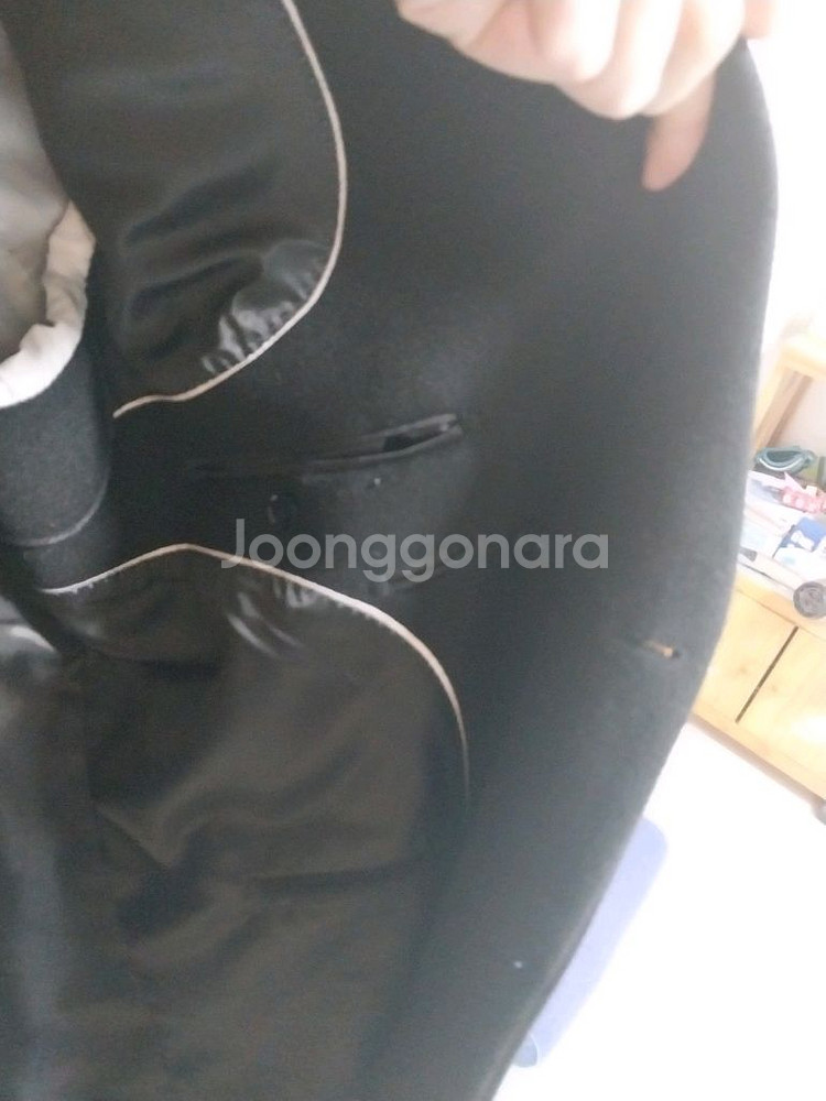 BOWTIE 블랙 롱 코트 남성용 중고 10000원 급--2
