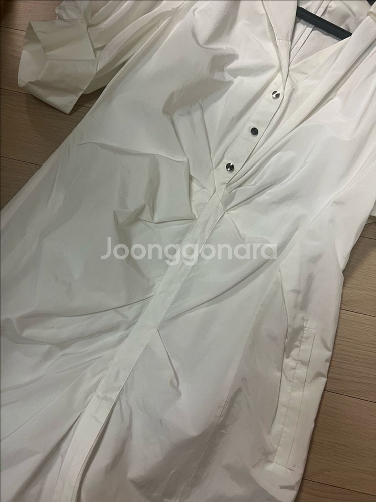미샤 바스락 퍼프 언발 카라 셔링 셔츠형 원피스 정장--7