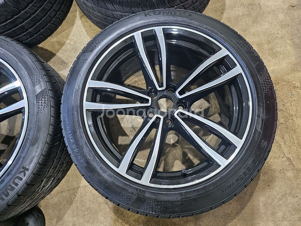 BMW 647M 정품 19인치 휠타이어--2