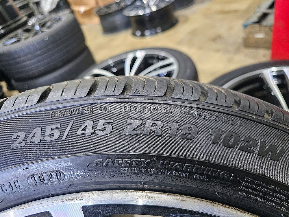 BMW 647M 정품 19인치 휠타이어--5