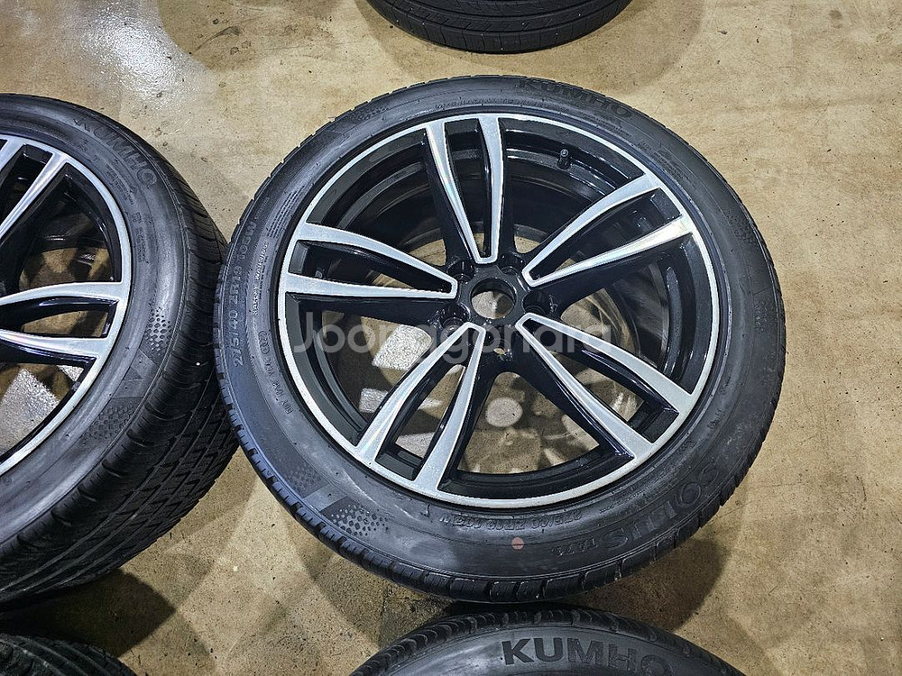 BMW 647M 정품 19인치 휠타이어--4