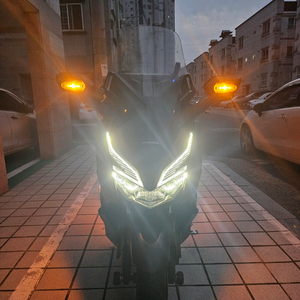 포르자 300 18년식