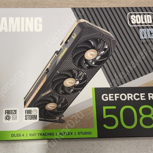 조텍 RTX 5080 솔리드 OC D7 16GB 팝니다