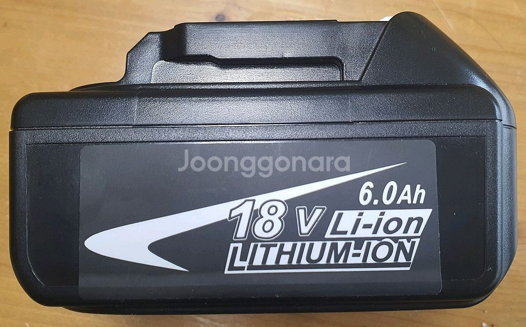 삼성 정품 배터리를 사용한 마끼다 호환 배터리[18V--2