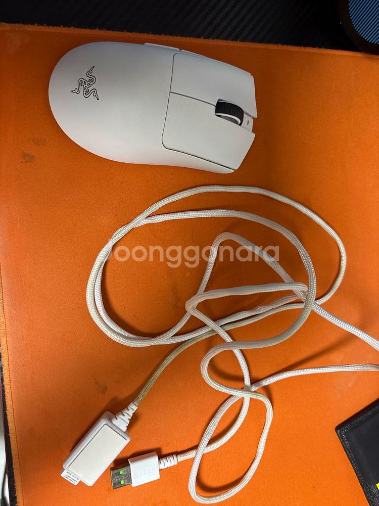 레이저 데스에더 v3 pro 게이밍 마우스--1