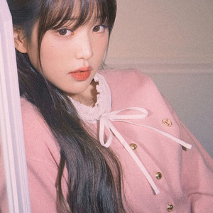 새상품 로라로라 장원영 가디건