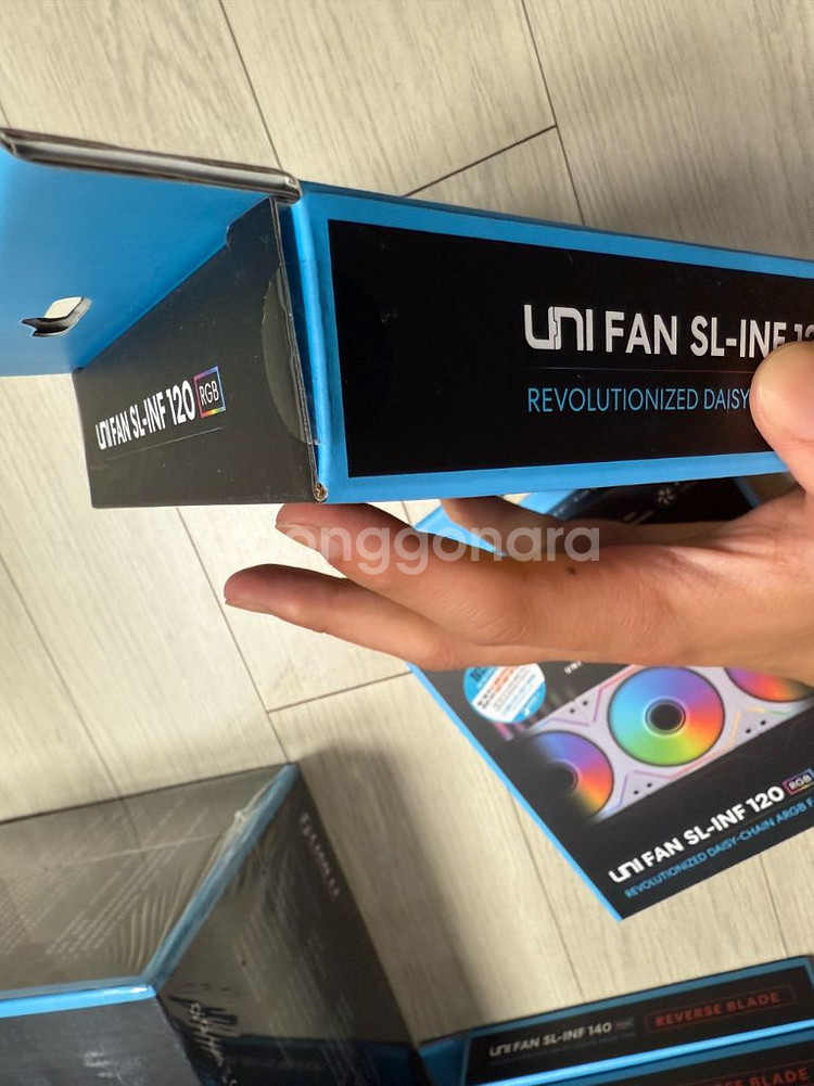 리안리UNIFANSL-INF120 RGB white--2